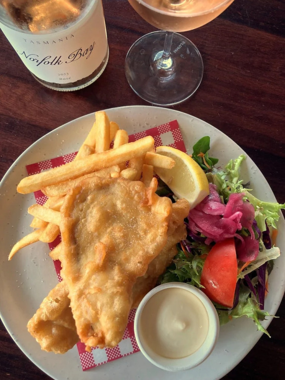 Bridport Bay Inn