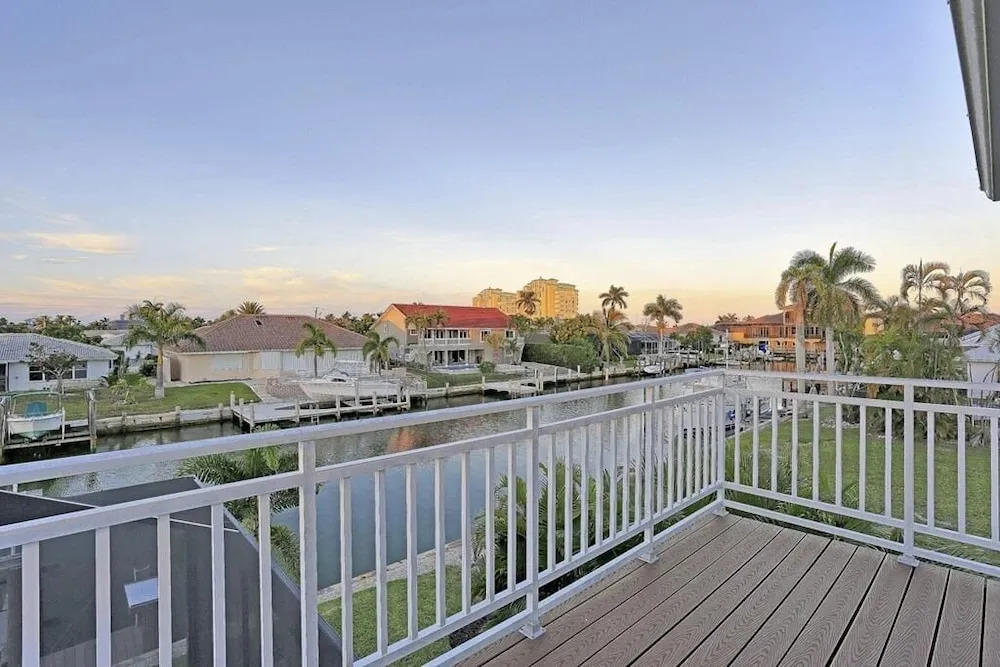 Elm Ct. 830 Marco Island Vacation Rental 4 Bedrooms 2.5 Bathrooms Home