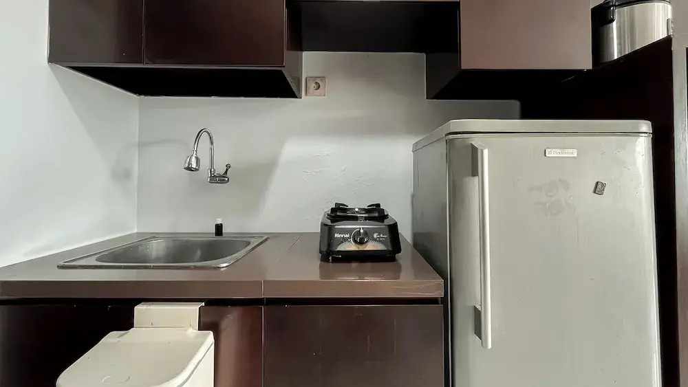 Homey Studio At Sahid Metropolitan Apartment