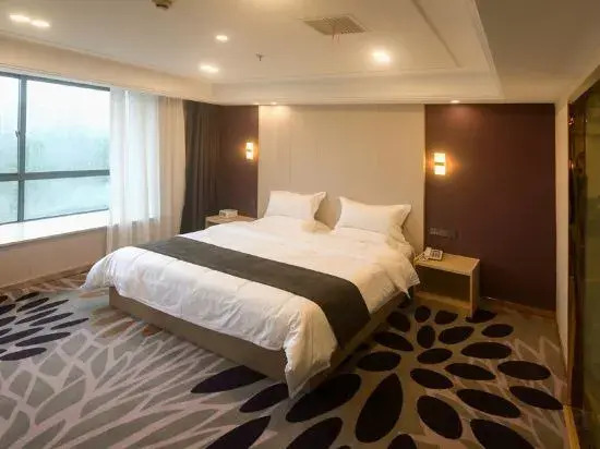 Lifeng Hotel Universal Pearl City Store