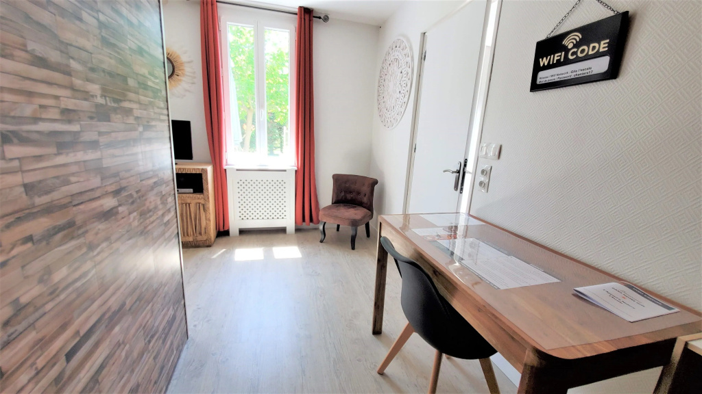 Appart Nature LESCALE - Saintes - Calme, Piscine, Parking, Terrasse