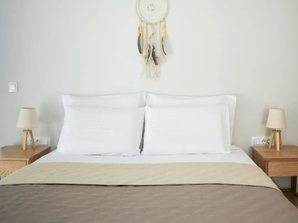 Elegant City Apartment - 250m From Solomos Square