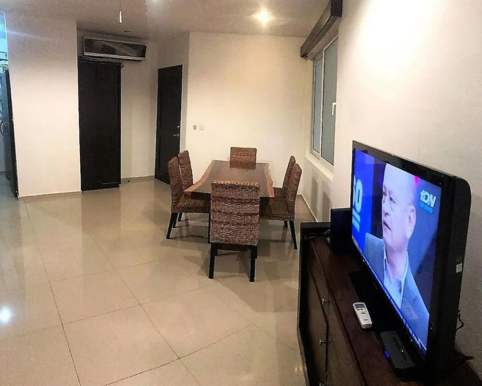 Apartment 101-2 Amalfi by Slieva Near 5th Avenue