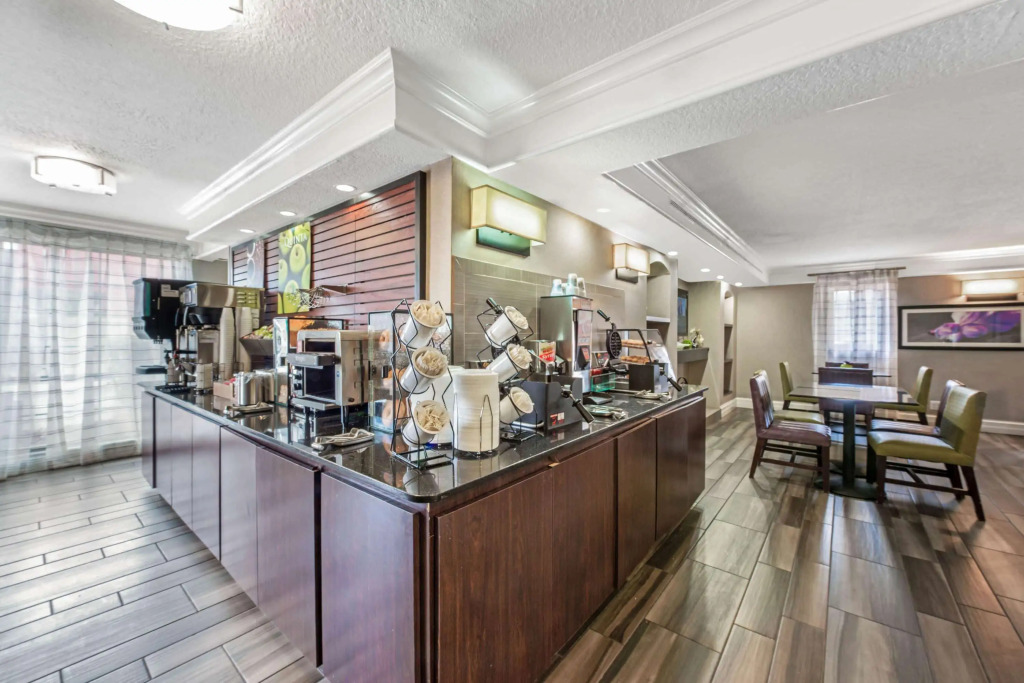 La Quinta Inn by Wyndham Miami Airport North
