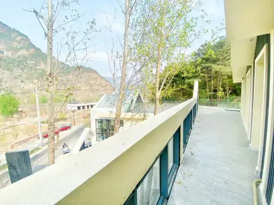Gaolaozhuang Country Hostel