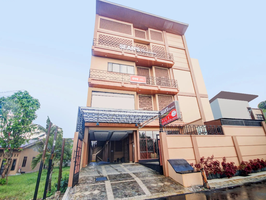 Hotel O SeanS Residence Mansyur Near Universitas Sumatra Utara