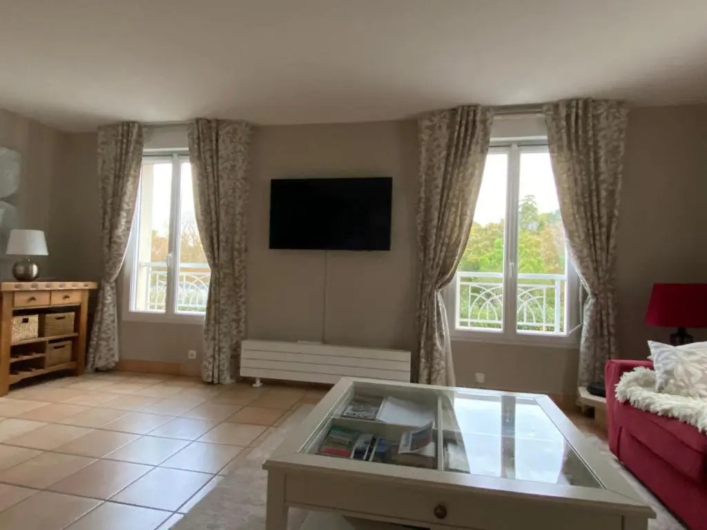 Maison familiale 80m2 - Terrasse au sud et garage.