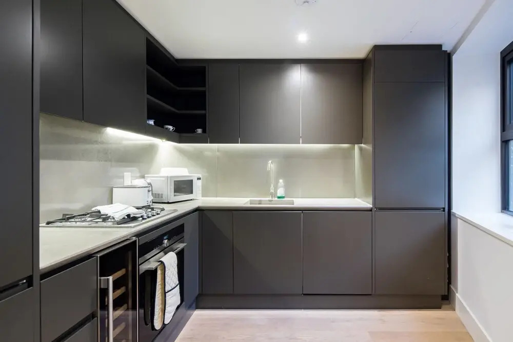 Hatton Wall by Servprop