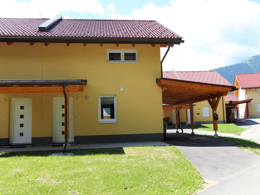 Chalet in Kötschach am Skihang