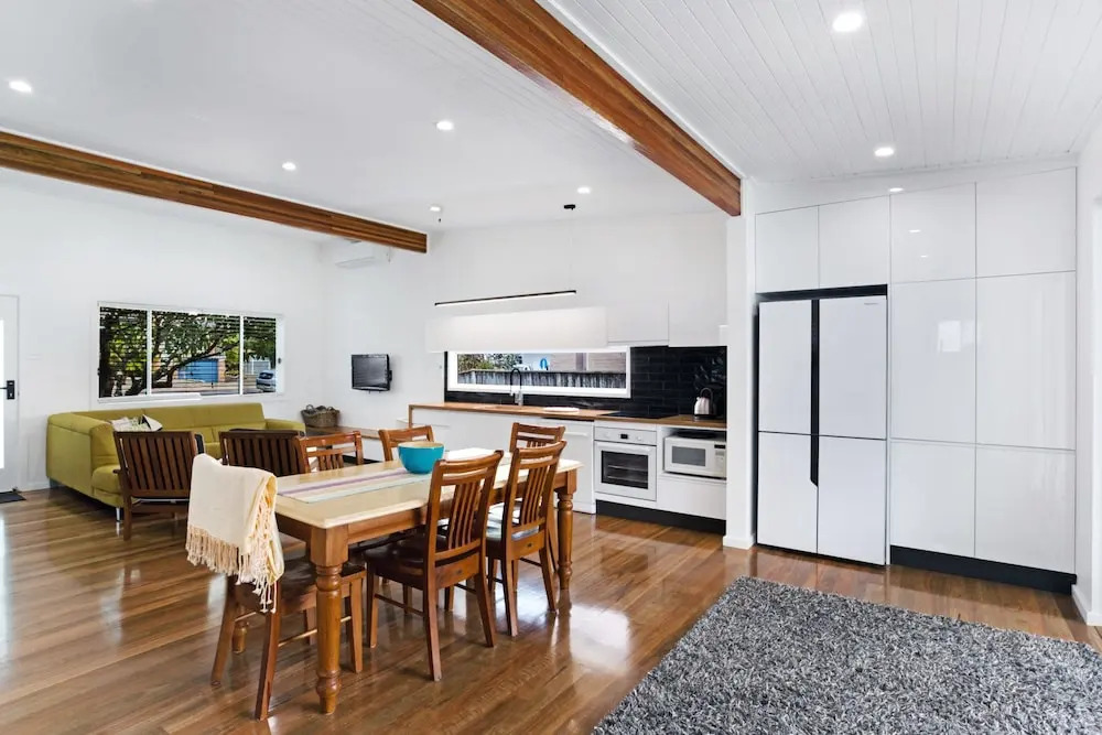 The Beach House, 13 Market Street