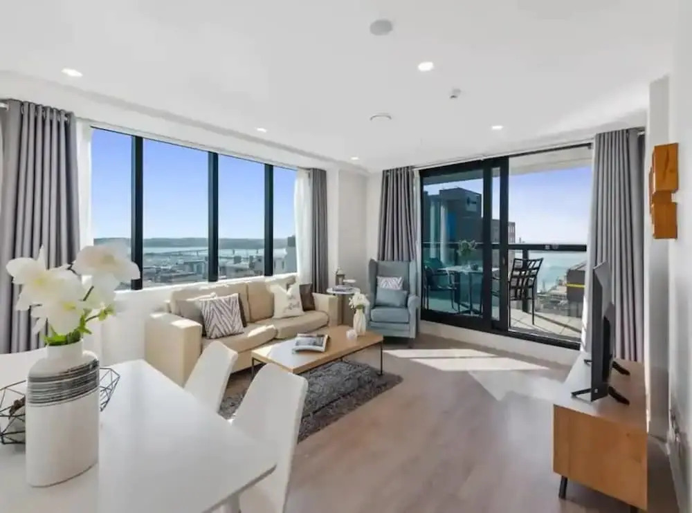 Just opposite to Skytower 2 Bedroom 2 Bathroom apartment in CBD