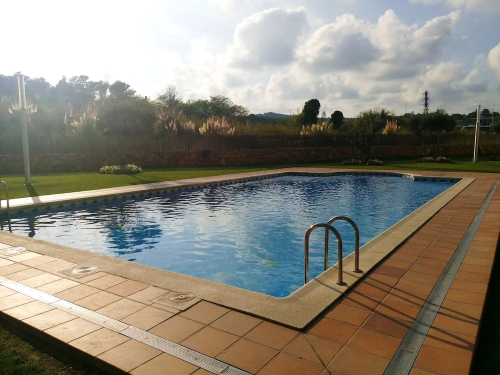 Avenida Fenals Apartment