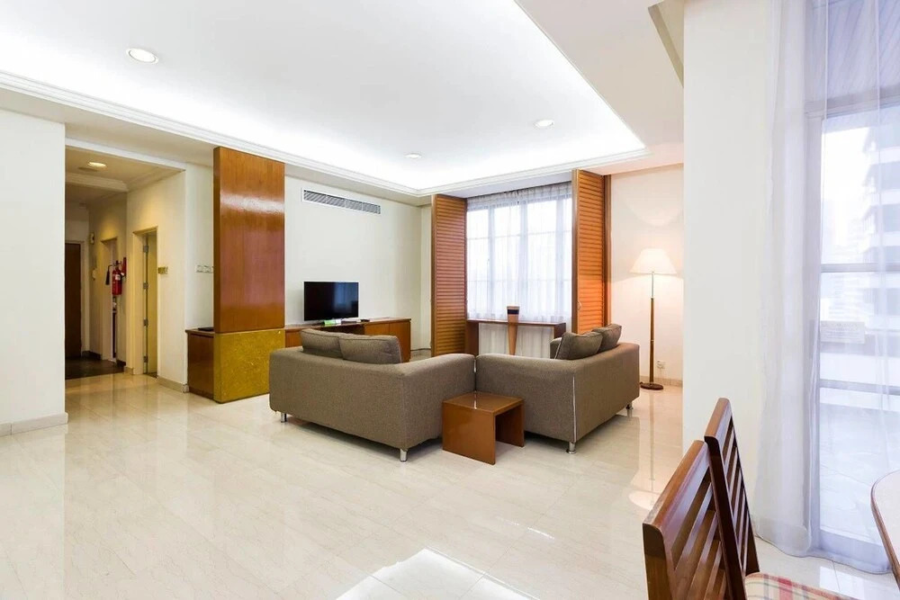 2+1br Service Suites With KL Tower View