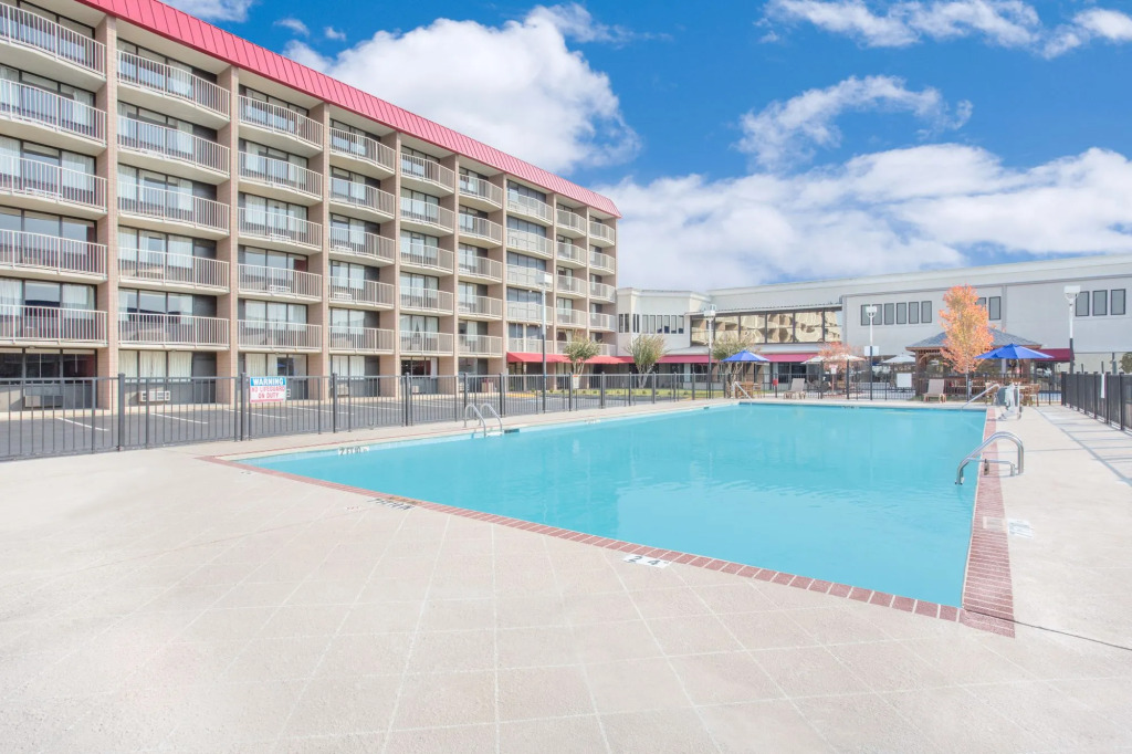 Baymont by Wyndham Fayetteville Fort Bragg Area