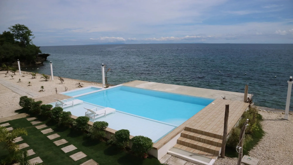 Seascape Beach Resort Oslob