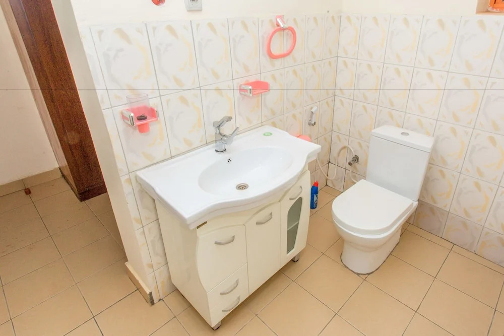 Iwacu Guesthouse