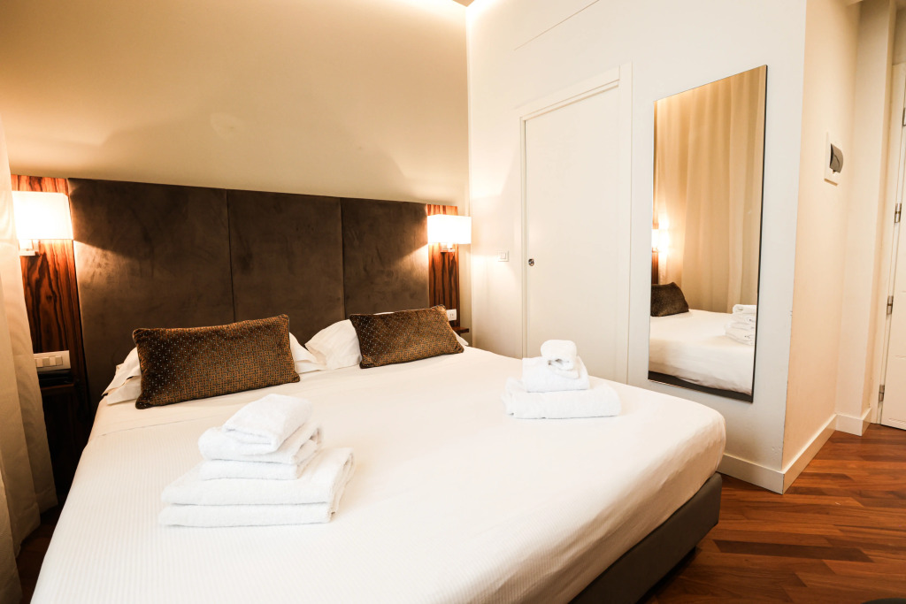 Hotel Embassy