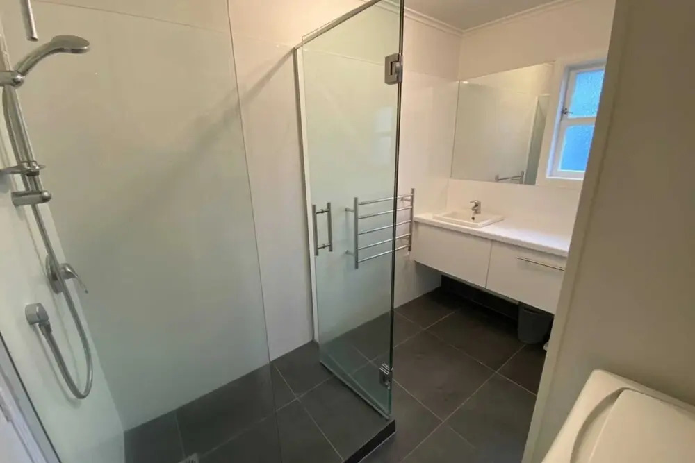 Lovely 2 Bedroom Apartment in Quiet Parnell