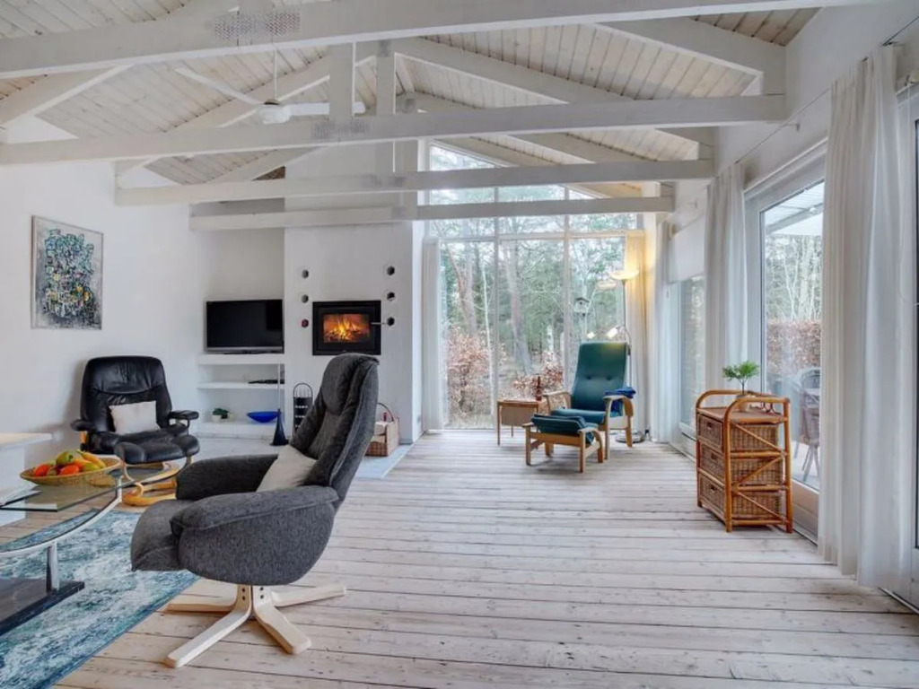 "Duran" - 2.9km from the sea in NW Jutland