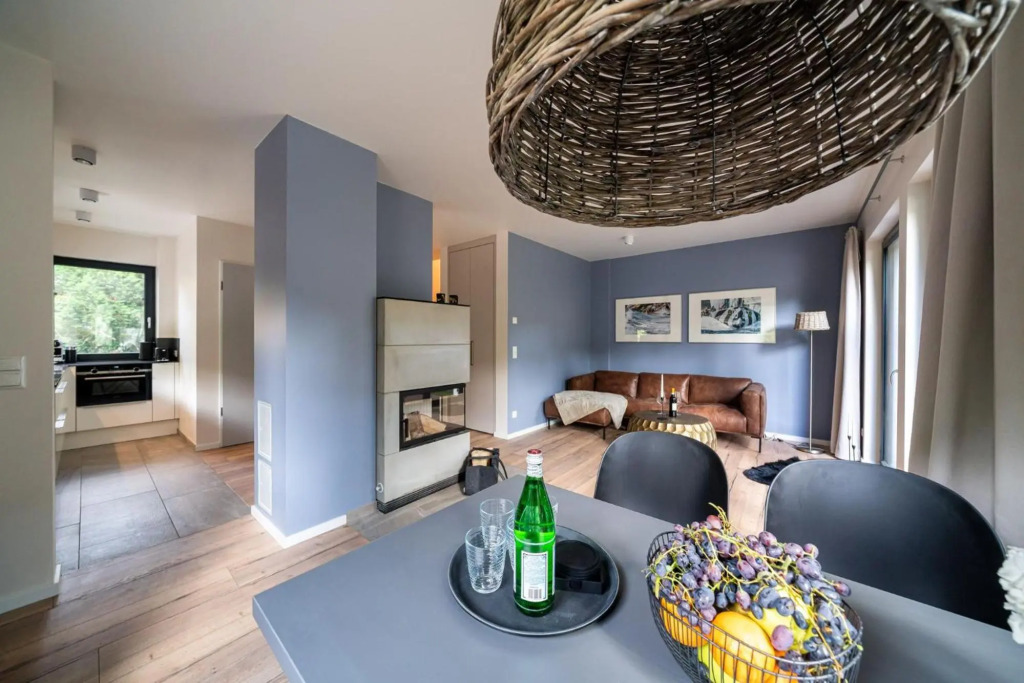Wellness-Ferienhaus "Löwenzahn" mit Sauna, Kamin & Terrasse - ruhig am Ostseewald in Zingst