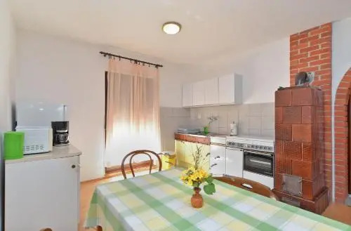 Apartment 1725