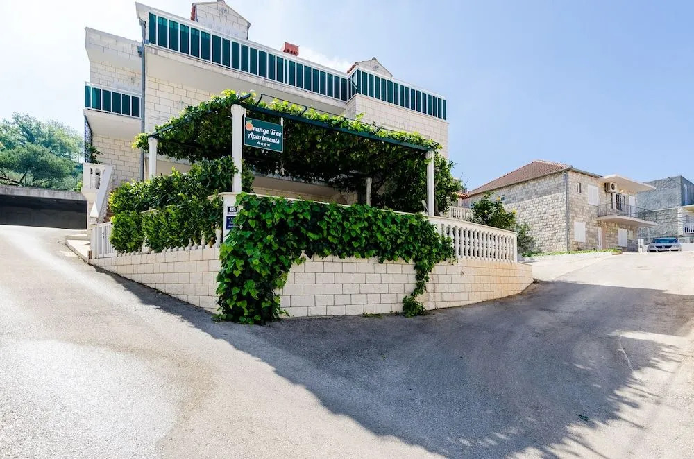 Apartments Orange Tree