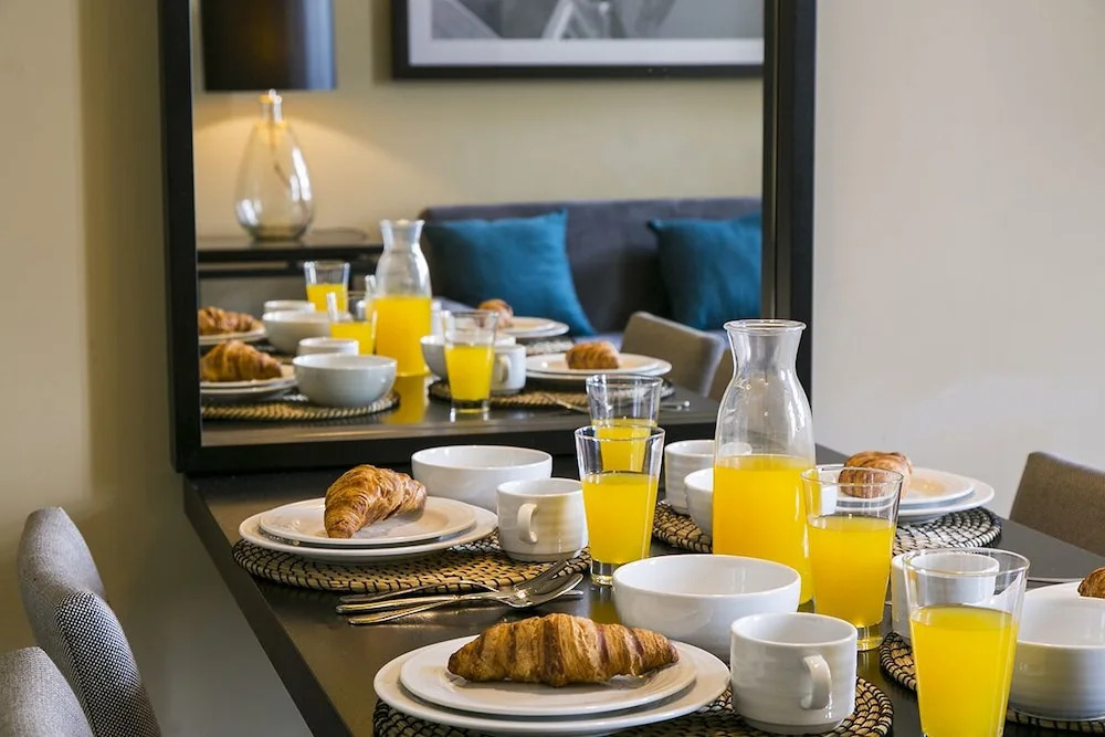 ALTIDO Elegant 1-bed flat, moments from the Cais do Sodré train station