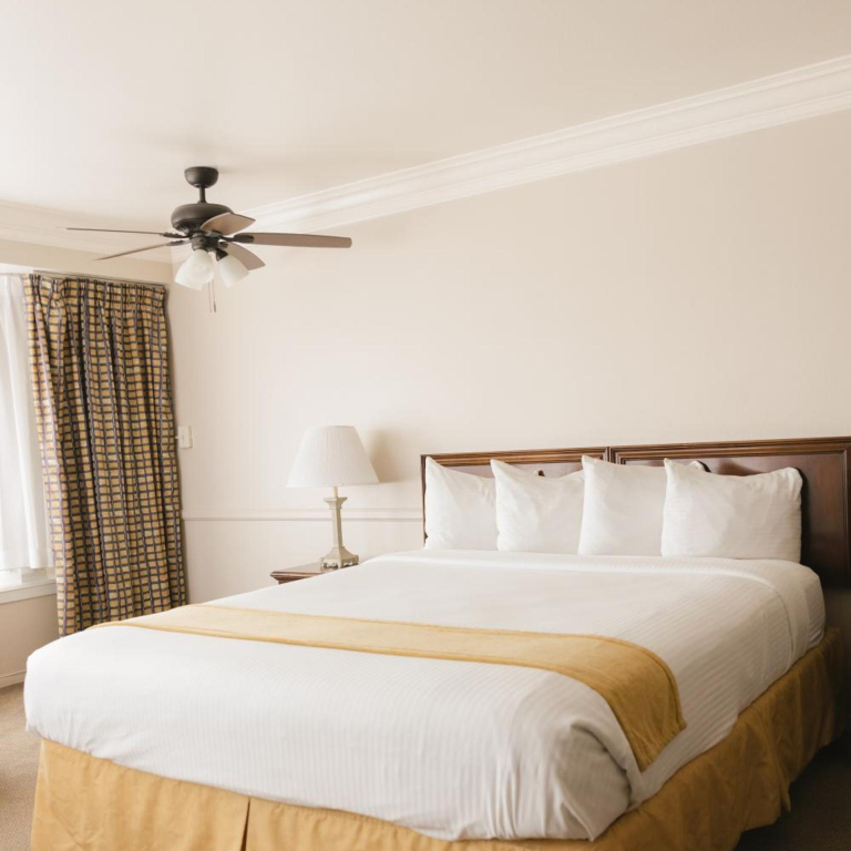 Historic Santa Maria Inn