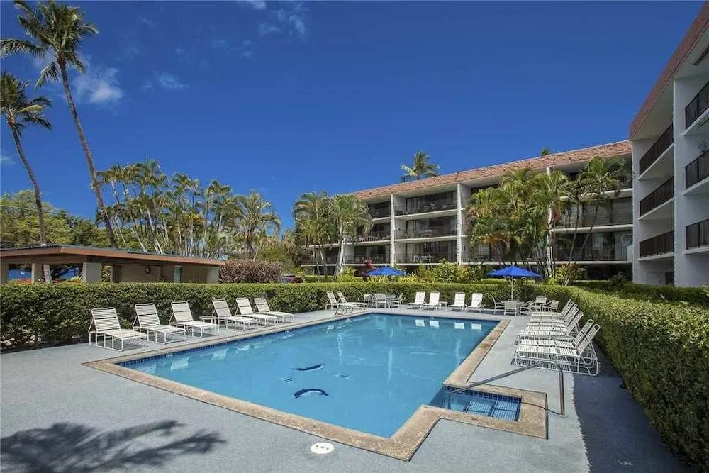 Maui Parkshore 306 - 2 Br Condo