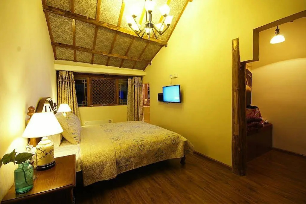 Ivys Family Inn