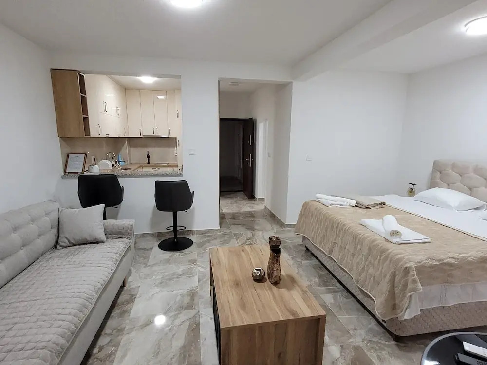 Montenegro Apartments Phoenix