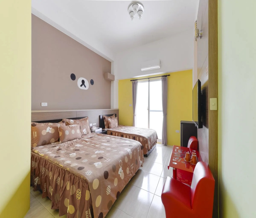 N22 Hostel