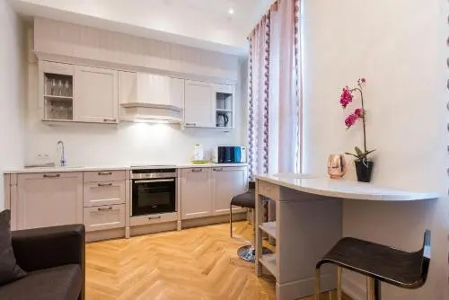 Vip Old Town Apartments