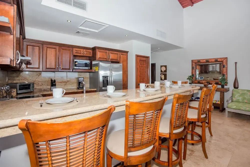 Pristine Bay Villa 1304 with large pool - 3 bedroom condo
