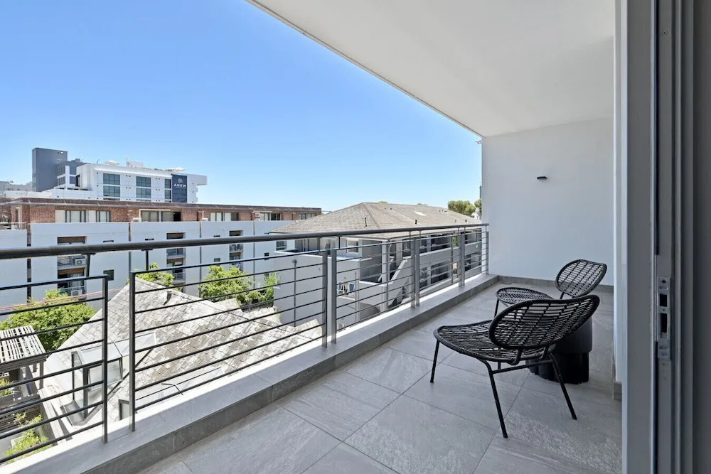 Quiet 2-bed Green Point Retreat Rooftop Pool