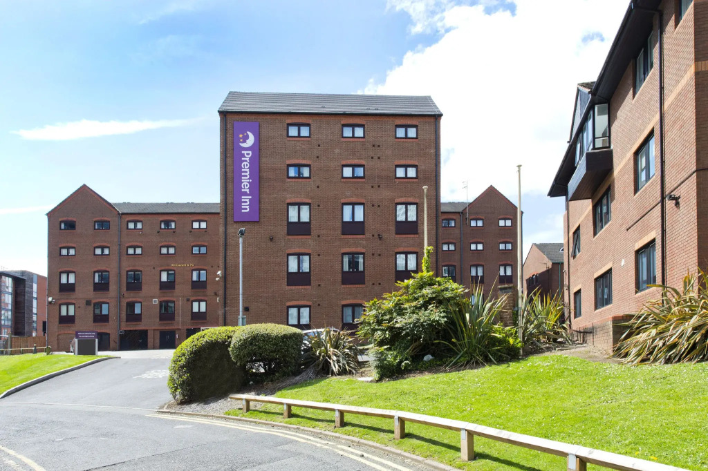 Premier Inn Birmingham Cc Bridge Street