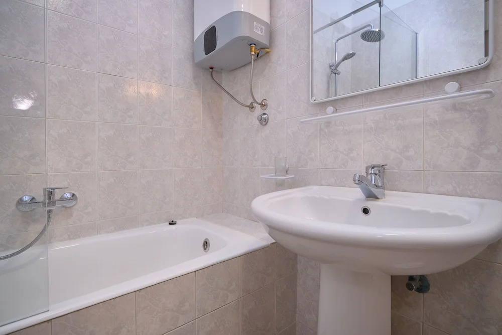 Bacci Central 2-Bedroom Apartment by Litto