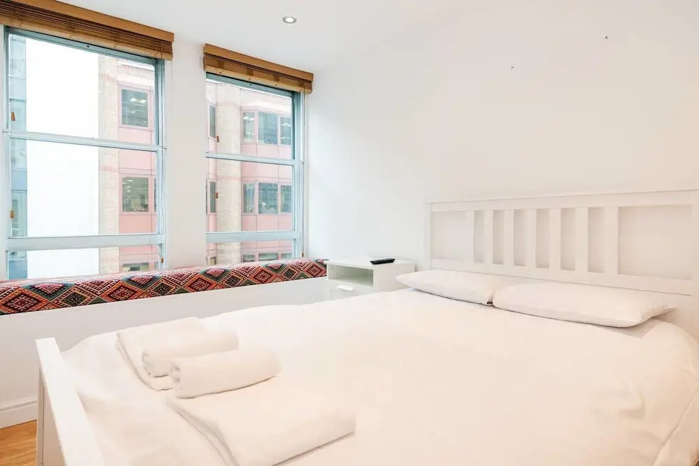 Bright New Flat Perfect Location!