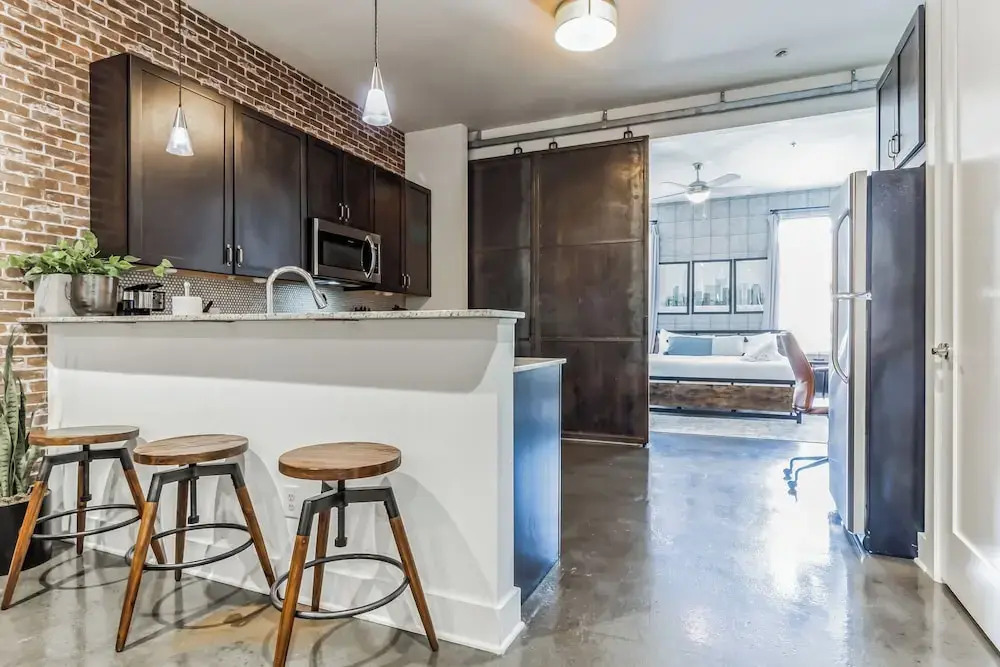 1 BDR Loft Close to Vanderbilt Hospital