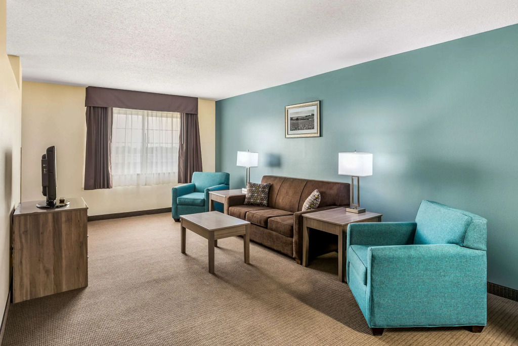 MainStay Suites Cedar Rapids