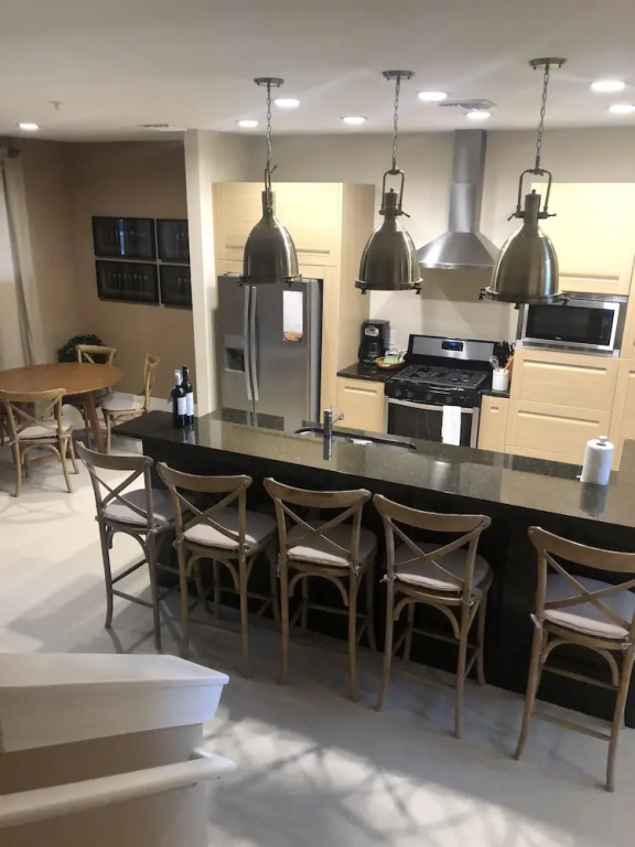 Comfortable 4 BDR House near Disney in Orlando