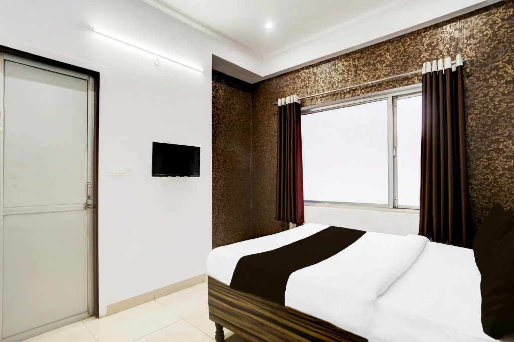 OYO JAI1273 Rayal Inn