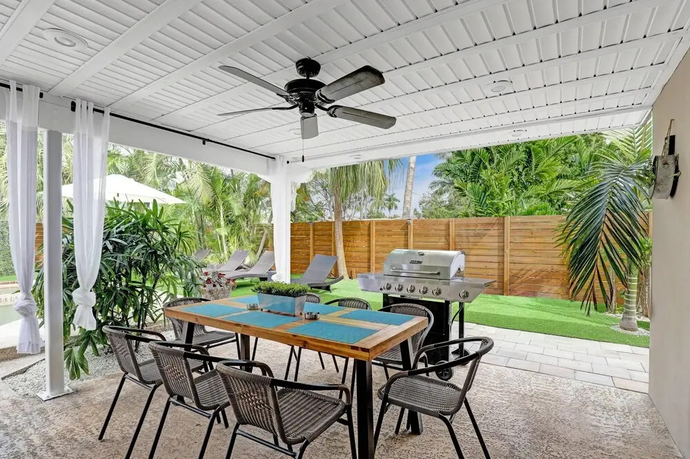 Trendy Renovated 4 BR  Home with POOL