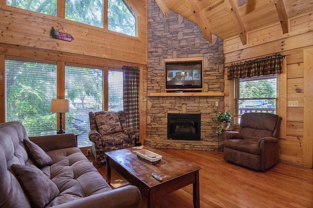 Mountain Majesty by Eagles Ridge Resort