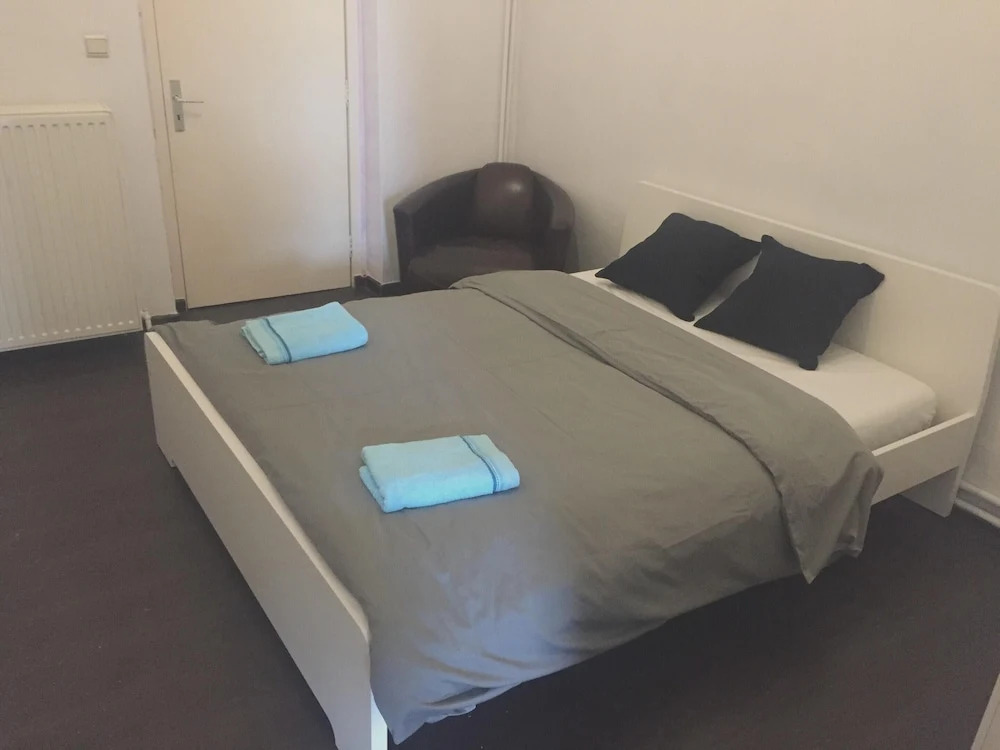 Apartment with One Bedroom in Schaerbeek, with Wonderful City View And Wifi