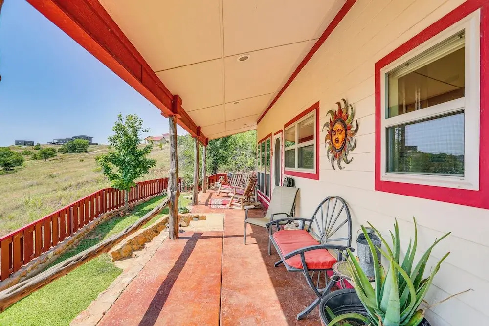 Medicine Park Cottage: Walk to Lake Lawtonka!