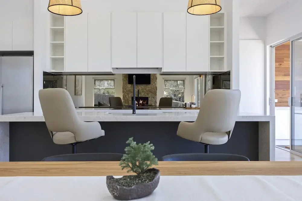 Saltwood Coastal Hamptons Luxe With Pool