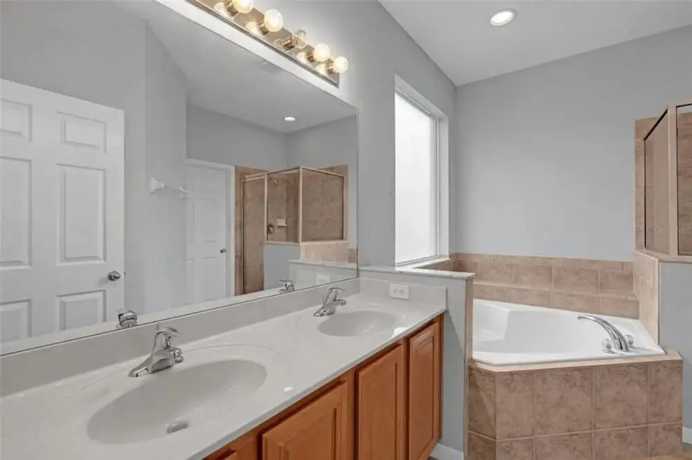 Six Bed Pool Villa in Resort -Close to Disney! villa
