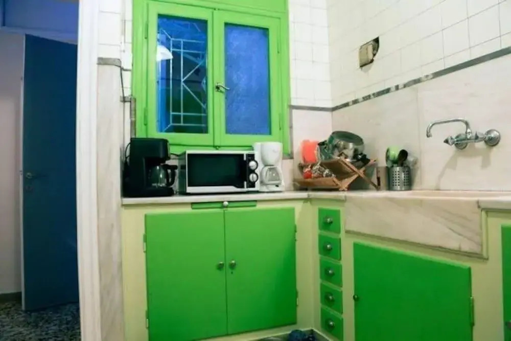 Chameleon Youth Hostel - Hostel