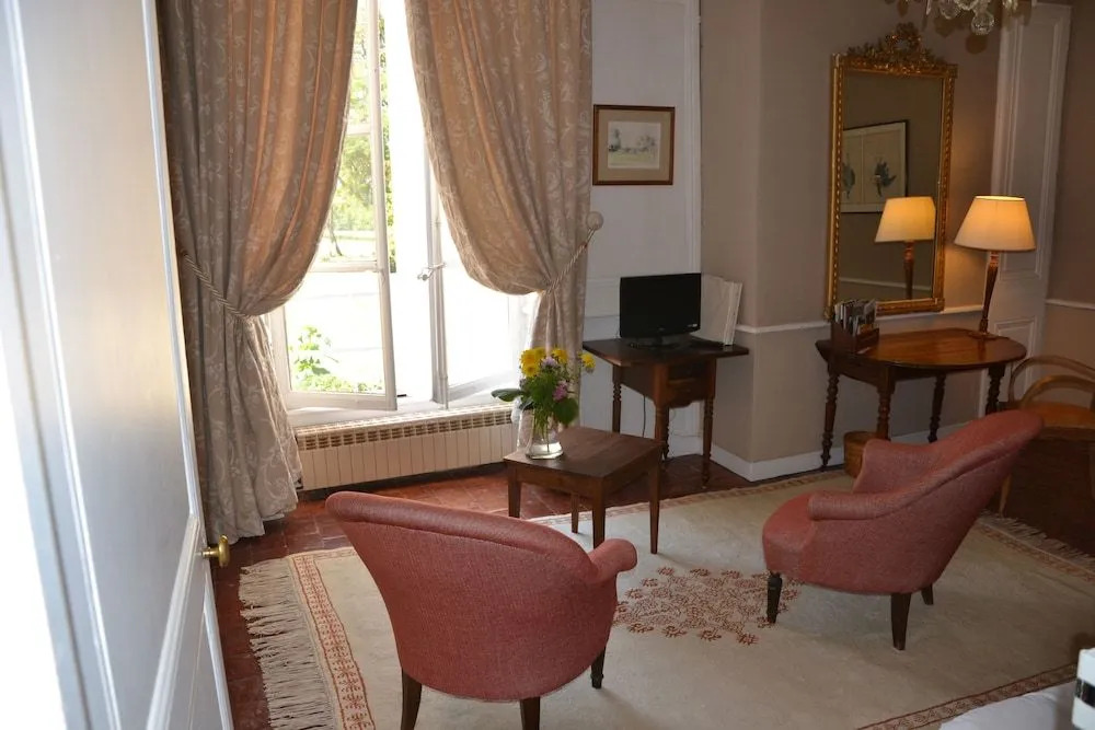 Luxury apartments near the Eiffel Tower